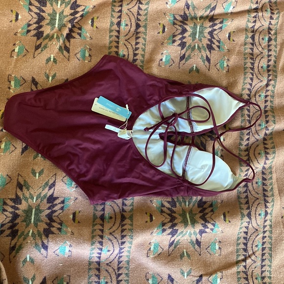 NWT Size large CupShe swim suit - Picture 3 of 3